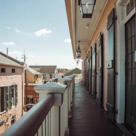 Royal Frenchmen Hotel And Bar New Orleans Esterno foto