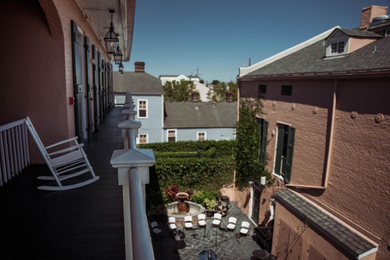 Royal Frenchmen Hotel And Bar New Orleans Esterno foto