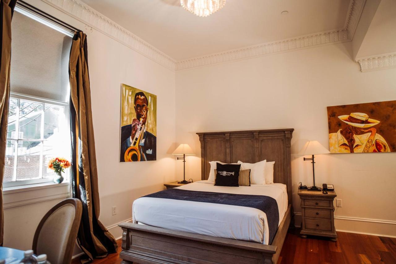 Royal Frenchmen Hotel And Bar New Orleans Esterno foto